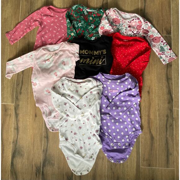 Infant Long Sleeve Onesies 12 Months - Picture 1 of 4